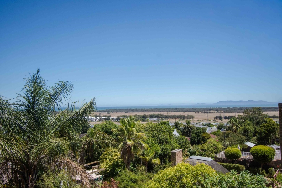 4 Bedroom Property for Sale in Heldervue Western Cape